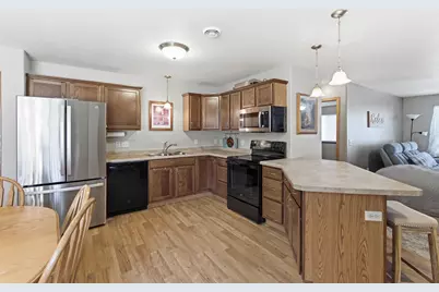 120 Palmer Path, Mankato, MN 56001 - Photo 2