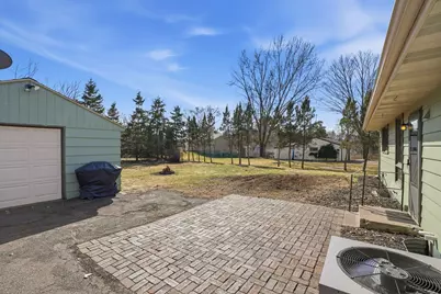 2450 Martin Way, White Bear Lake, MN 55110 - Photo 36