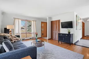 2450 Martin Way, White Bear Lake, MN 55110 - Photo 4