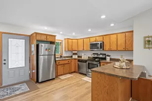 613 Temple St, Alexandria, MN 56308 - Photo 4