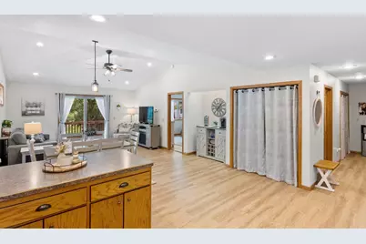 613 Temple Street, Alexandria, MN 56308 - Photo 6