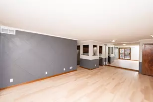 1720 3rd Ave S, Minneapolis, MN 55404 - Photo 8