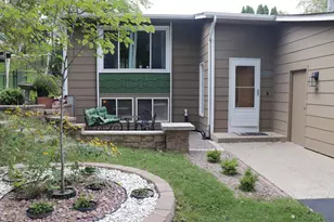12924 16th Ave S, Burnsville, MN 55337 - Photo 4