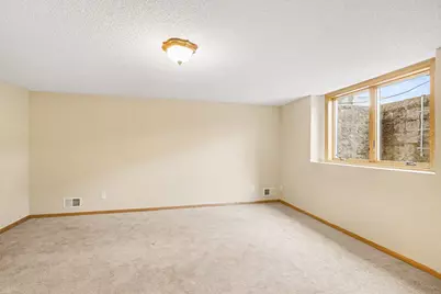 2431 Tevlin Court E, Maplewood, MN 55119 - Photo 14