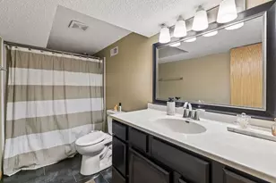 3708 W Old Shakopee Rd, Bloomington, MN 55431 - Photo 18