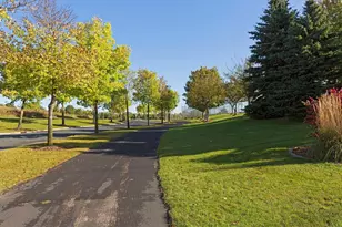 675 Koehler Rd, Vadnais Heights, MN 55127 - Photo 72