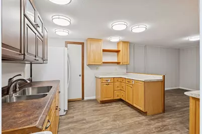 675 Koehler Road, Vadnais Heights, MN 55127 - Photo 36