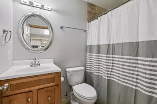 1225 Lasalle Ave, Minneapolis, MN 55403 - Photo 20