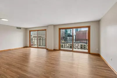 1225 Lasalle Avenue #1403, Minneapolis, MN 55403 - Photo 4