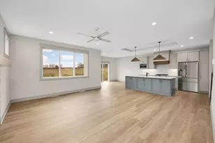 8292 186th St W, Lakeville, MN 55044 - Photo 2