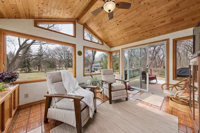 6466 Stillwater Boulevard N, Oakdale, MN 55128 - Photo 10