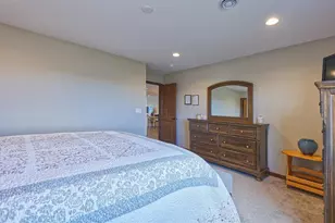 211 Century Ln, Silver Lake, MN 55381 - Photo 18