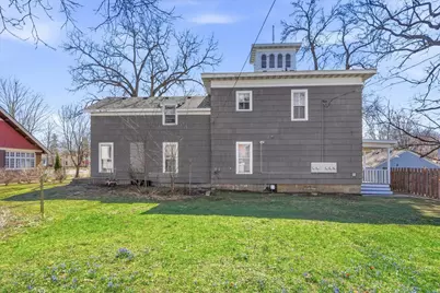 315 E Maple Street, River Falls, WI 54022 - Photo 4