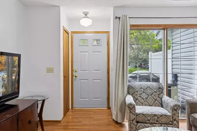 2600 Lockwood Drive, Mendota Heights, MN 55120 - Photo 6