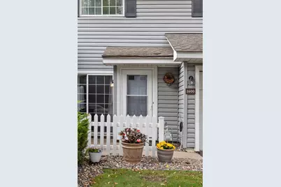 2600 Lockwood Drive, Mendota Heights, MN 55120 - Photo 4