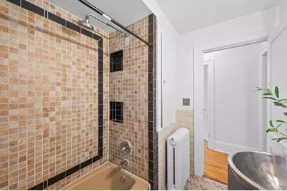 2923 Russell Avenue N, Minneapolis, MN 55411 - Photo 4