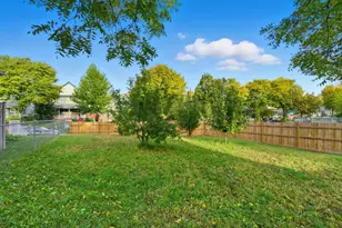 1815 Hillside Ave N, Minneapolis, MN 55411 - Photo 30