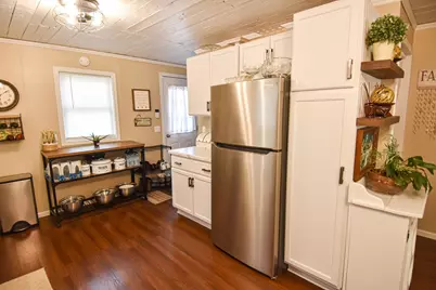 214 Markley Avenue N, Thief River Falls, MN 56701 - Photo 10