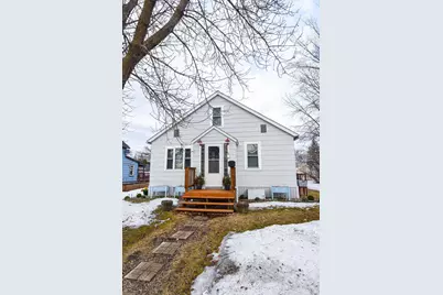 214 Markley Avenue N, Thief River Falls, MN 56701 - Photo 2