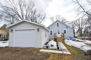 214 Markley Ave N, Thief River Falls, MN 56701 - Photo 28