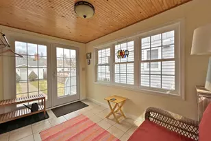 891 Nebraska Ave W, Saint Paul, MN 55117 - Photo 8