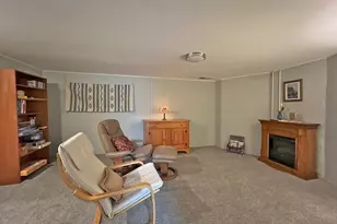891 Nebraska Ave W, Saint Paul, MN 55117 - Photo 18