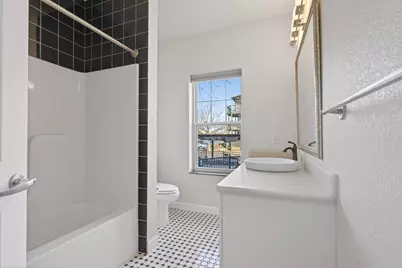 314 E 18th Street, Minneapolis, MN 55404 - Photo 16