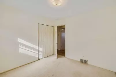 725 Pontiac Place, Mendota Heights, MN 55120 - Photo 28