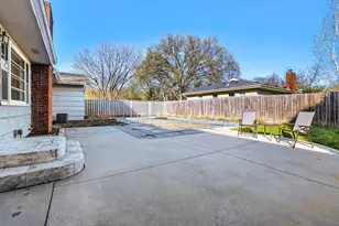 725 Pontiac Pl, Mendota Heights, MN 55120 - Photo 32