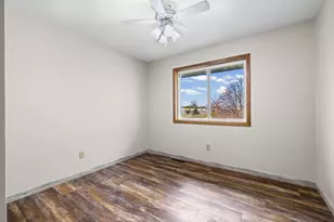 12484 Independence Ave, Savage, MN 55378 - Photo 16
