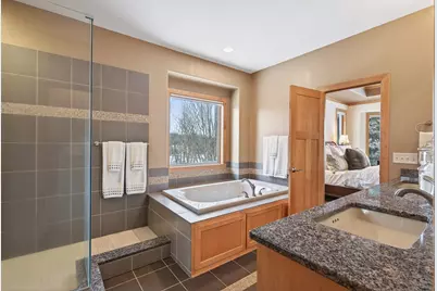 21115 Ridgewood Trail, Lakeville, MN 55044 - Photo 24