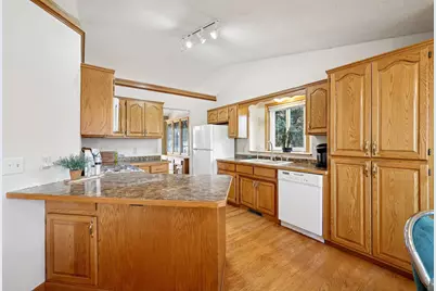 212 Greenbriar Lane, Buffalo, MN 55313 - Photo 4