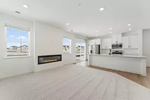 10534 Harbor Ln N, Maple Grove, MN 55369 - Photo 8