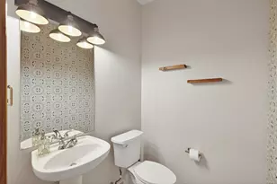 600 N 2nd St, Minneapolis, MN 55401 - Photo 16