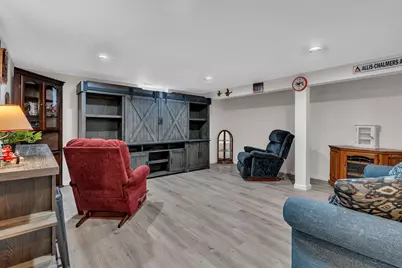 409 Boulder Street SW, Hutchinson, MN 55350 - Photo 32