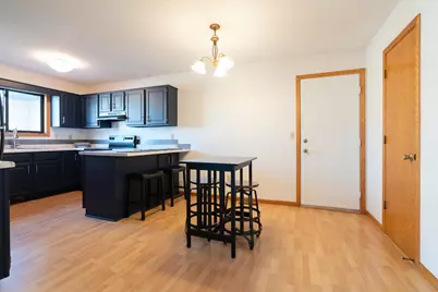 5425 Orleans Lane N #6, Plymouth, MN 55442 - Photo 2