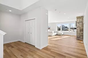 2388 Laurie Ct, Roseville, MN 55113 - Photo 6