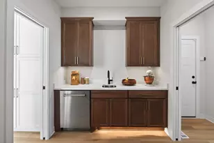 2388 Laurie Ct, Roseville, MN 55113 - Photo 24