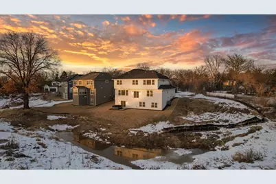 2388 Laurie Court, Roseville, MN 55113 - Photo 98