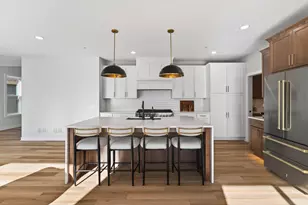 2388 Laurie Ct, Roseville, MN 55113 - Photo 16