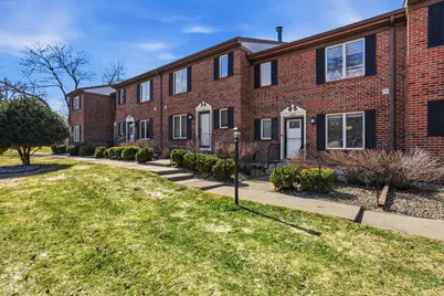 629 Maple Park Drive, Mendota Heights, MN 55118 - Photo 2