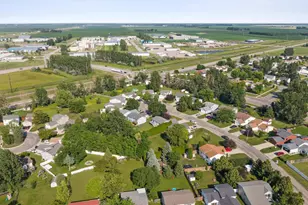 3737 Village Green Cir, Moorhead, MN 56560 - Photo 28