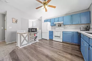 3737 Village Green Cir, Moorhead, MN 56560 - Photo 10