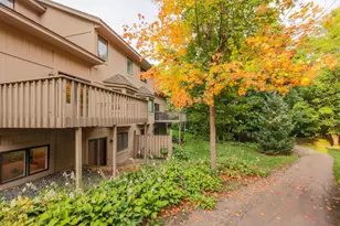 1148 Hollybrook Dr, Wayzata, MN 55391 - Photo 24