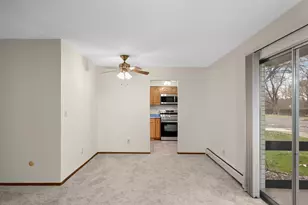 2710 Dale St N, Roseville, MN 55113 - Photo 10