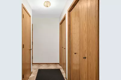 2710 Dale Street N #B-116, Roseville, MN 55113 - Photo 2