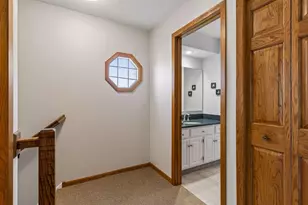 2521 Abbey Hill Dr, Minnetonka, MN 55305 - Photo 26