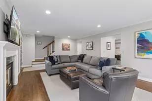 2521 Abbey Hill Dr, Minnetonka, MN 55305 - Photo 8