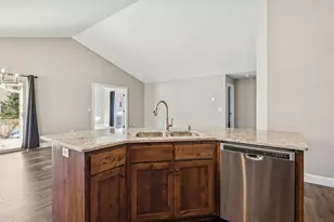 10105 Ewing Ln N, Brooklyn Park, MN 55443 - Photo 22