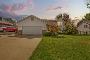 885 Lee St NE, Owatonna, MN 55060 - Photo 1